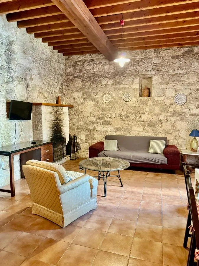 سورنارو هووسي — صورة 3