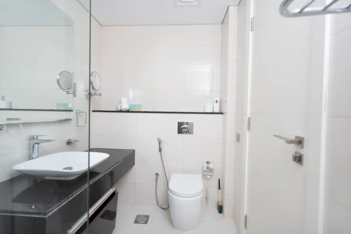 ⁨Downtown Dubai Studio Apartment - High floor⁩ — صورة 7