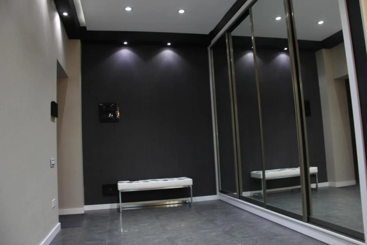 28 مالل اباتمينت - باكو، أذربيجان