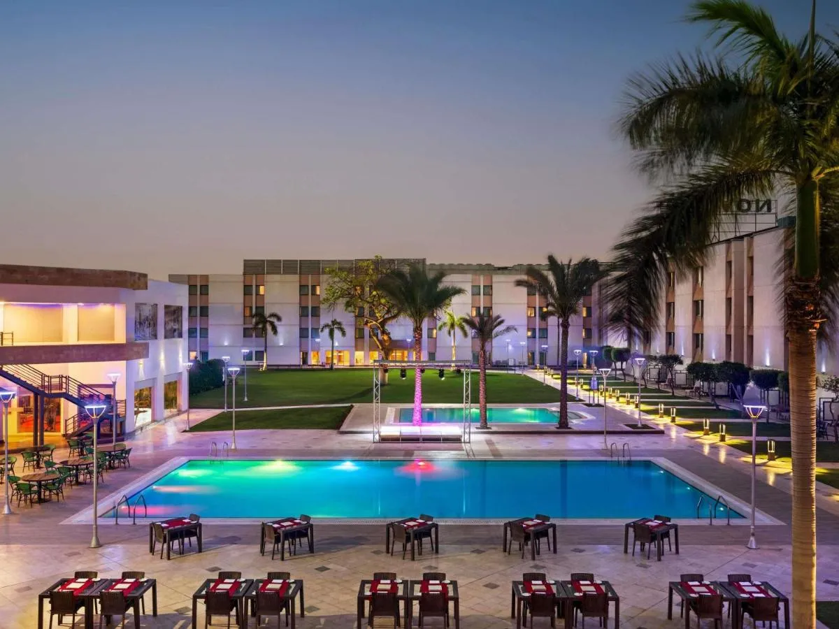 نوفوتيل سايرو ايربورت — صورة 4