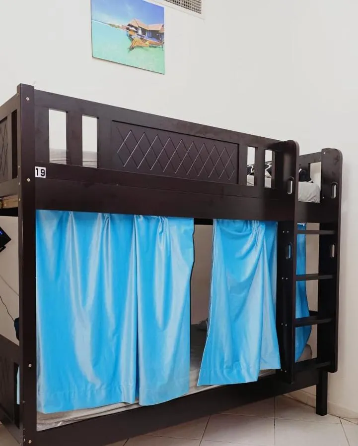 Robin House Dubai Mix Dormitory - Sharaf DG Metro