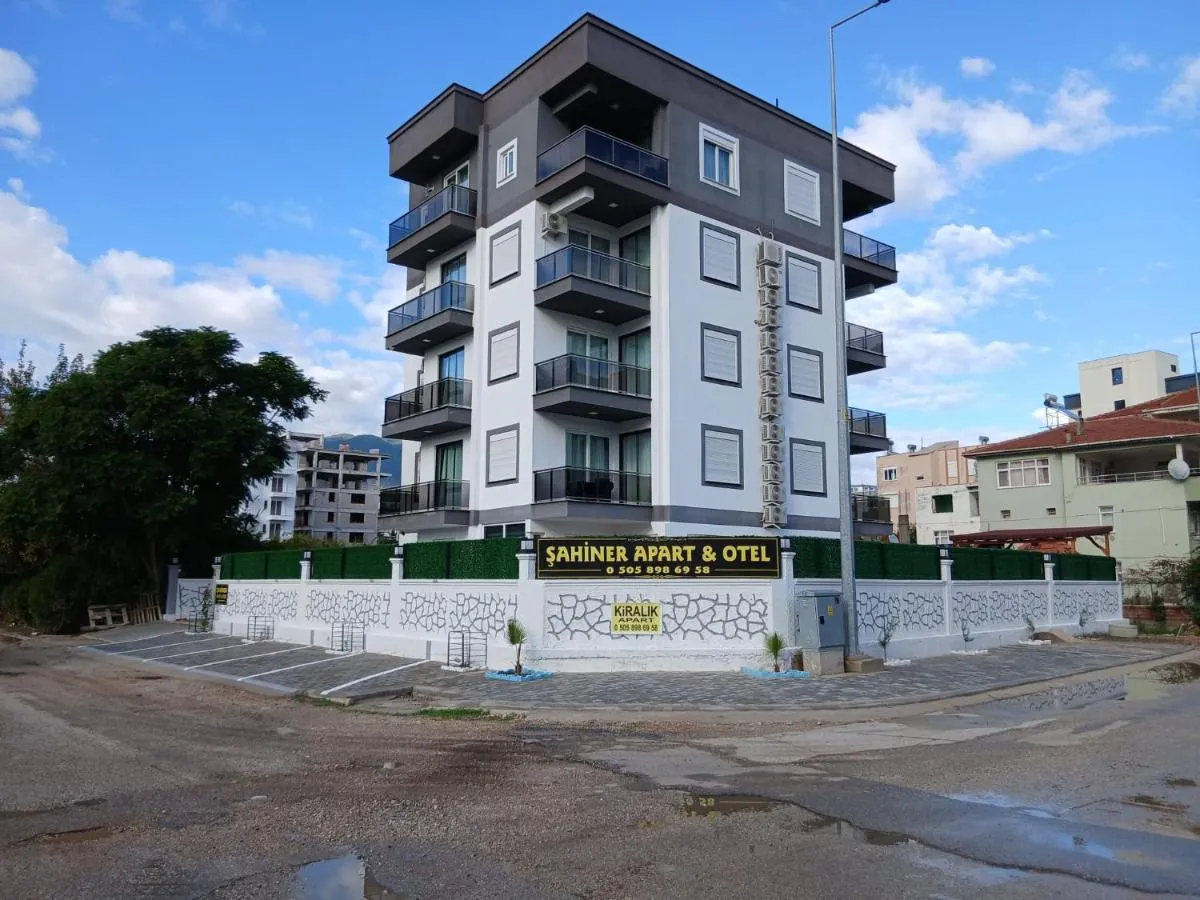 ŞAHİNER APART Otel - Finike، تركيا