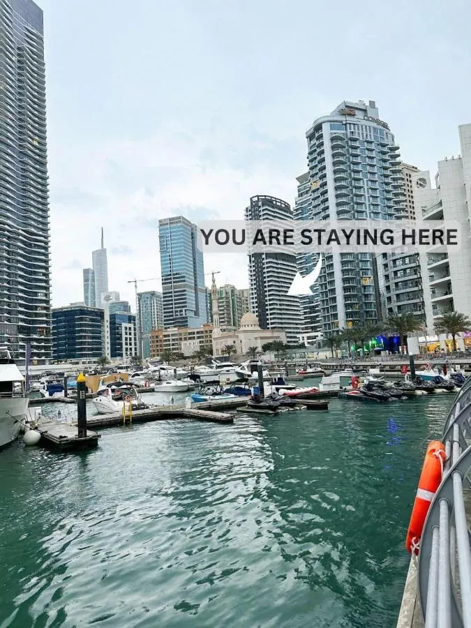 High-Floor Studio with Stunning Lake View in Dubai Marina — صورة 3