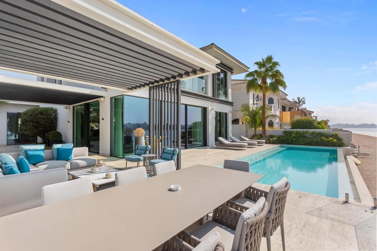 Premium 4 BR Villa in Palm Jumeirah with Private Pool — صورة 2