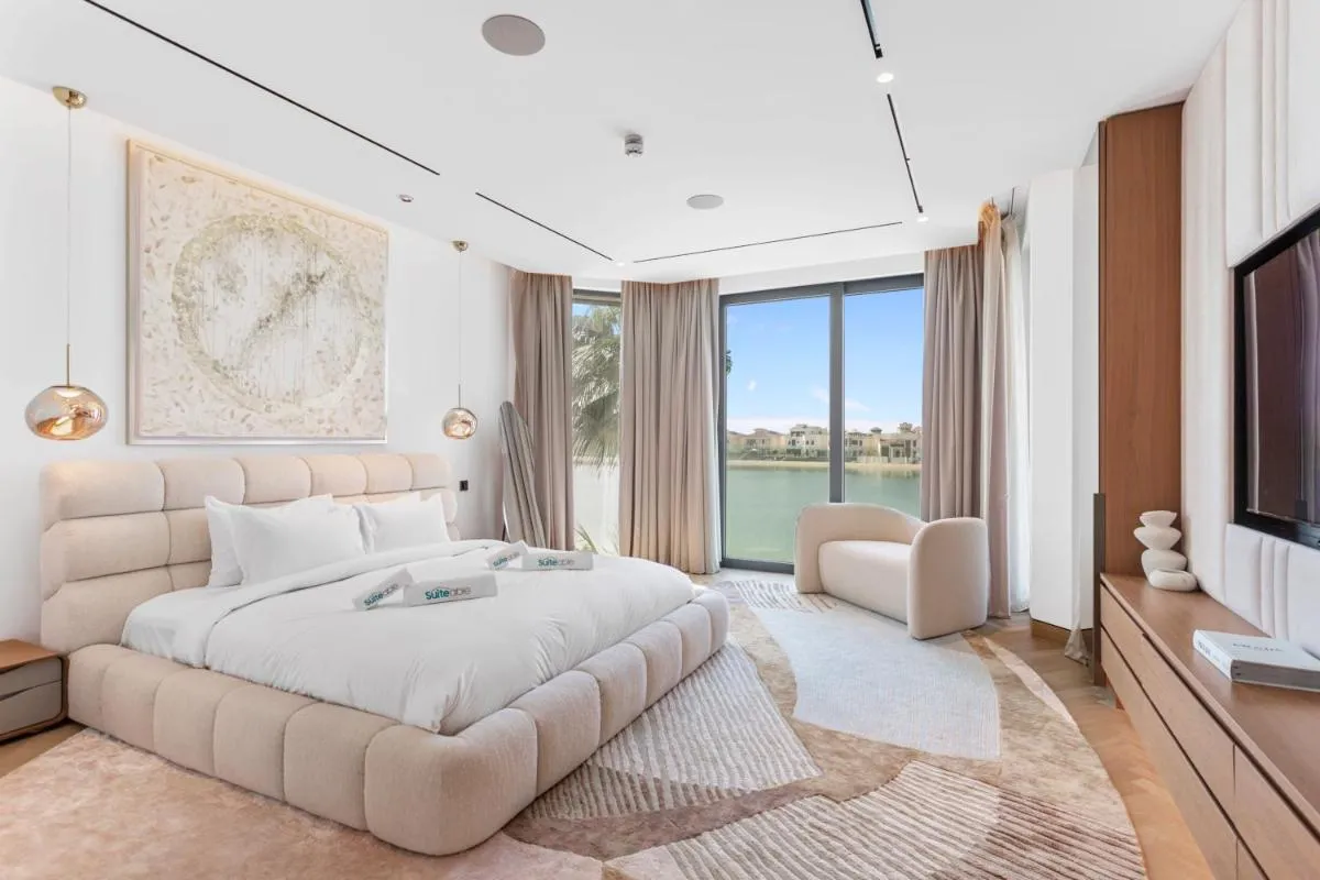 Premium 4 BR Villa in Palm Jumeirah with Private Pool — صورة 3