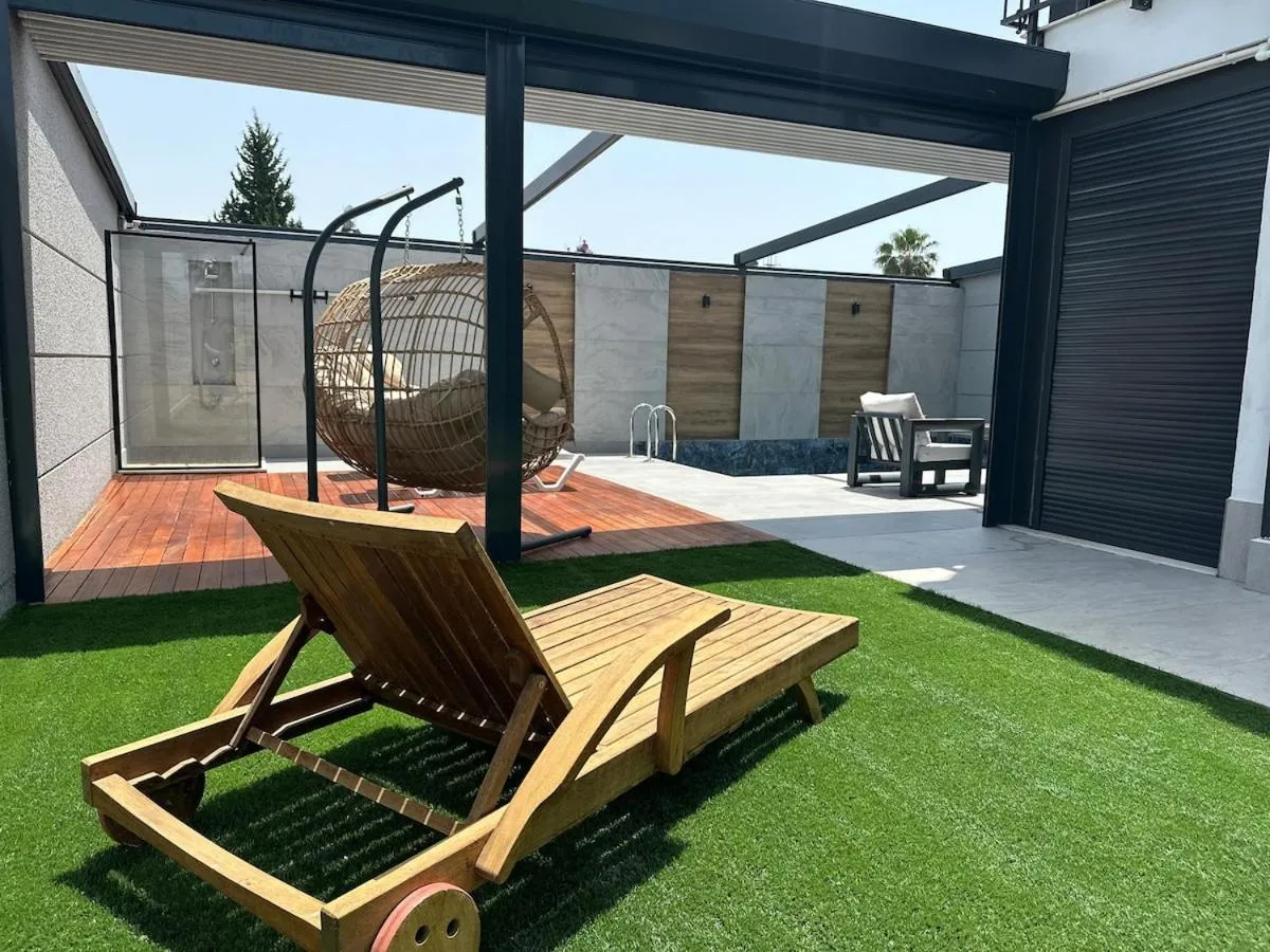 Modern Villa with Heated Private Pool - Antalya Lara - Aksu، تركيا
