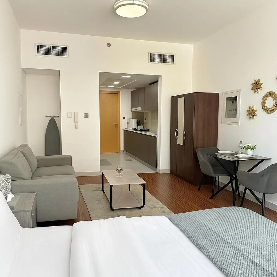 سوزي شقة ين جميرا فيللاغي سيرسلي, دوباي. - دبي، الإمارات