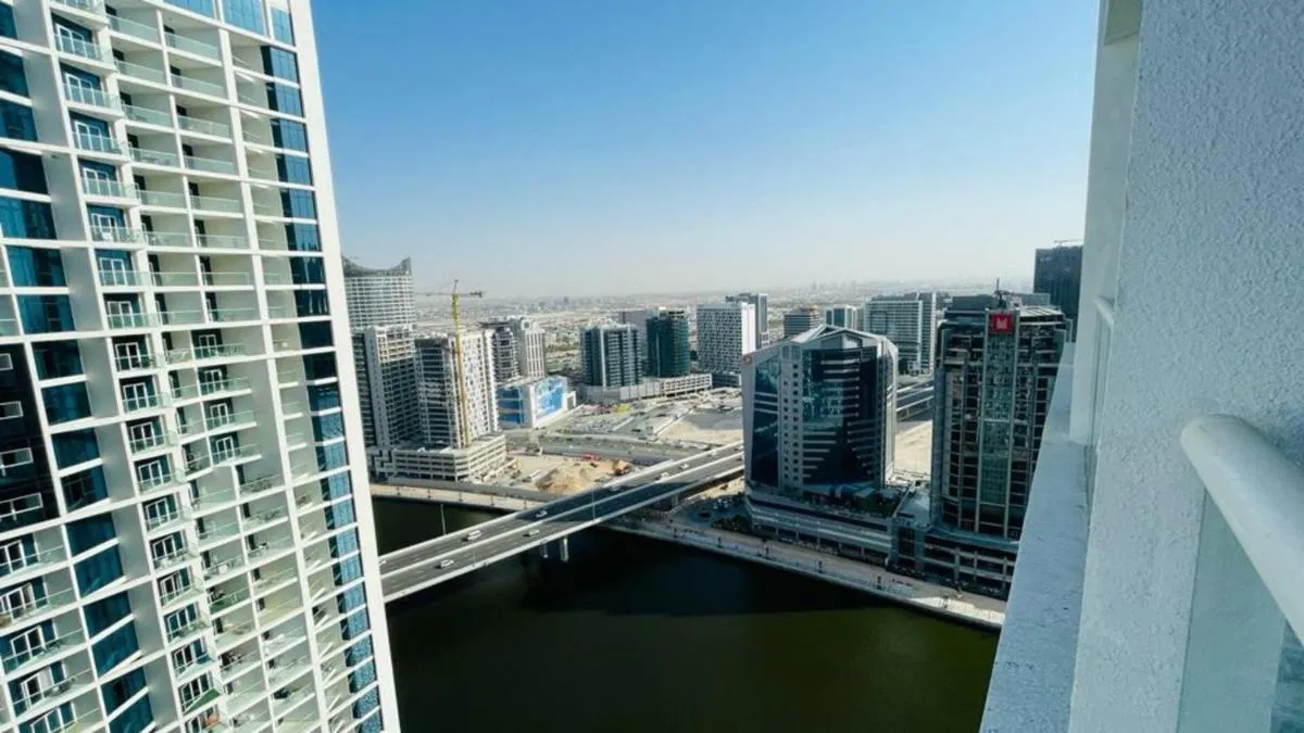 ⁨Canal View, Luxurious Studio In Downtown Dubai⁩ — صورة 7