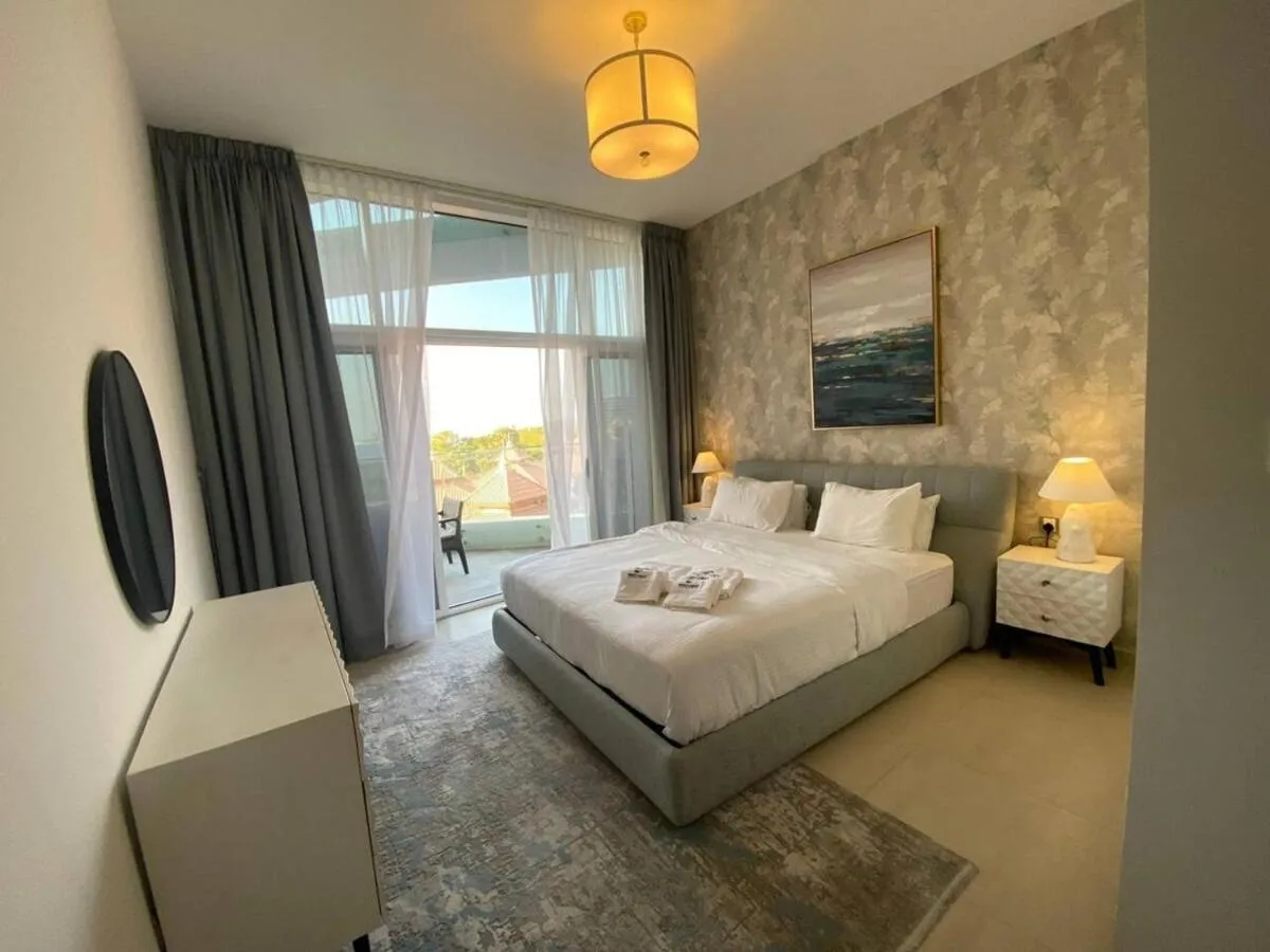 Sea-facing 1BHK Apartment in Palm Jumeirah