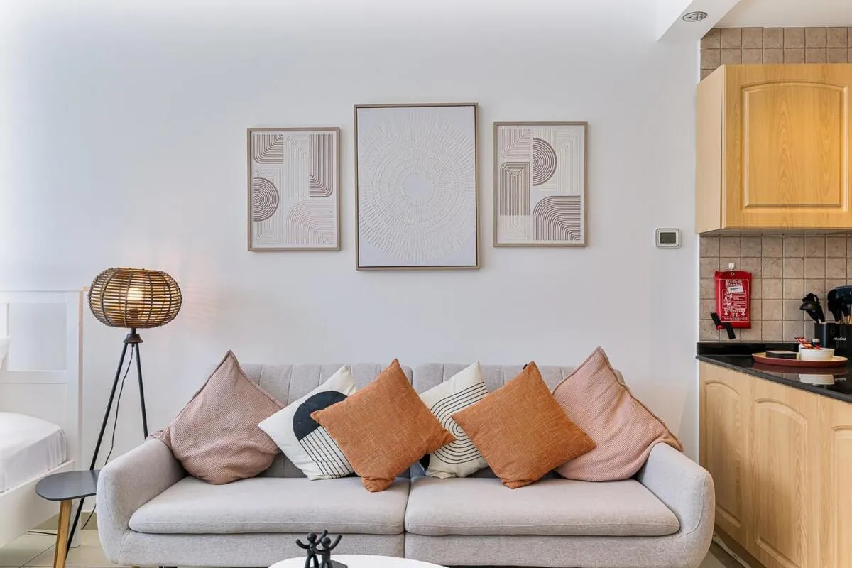 Modern Cozy Studio Near Dubai Marina