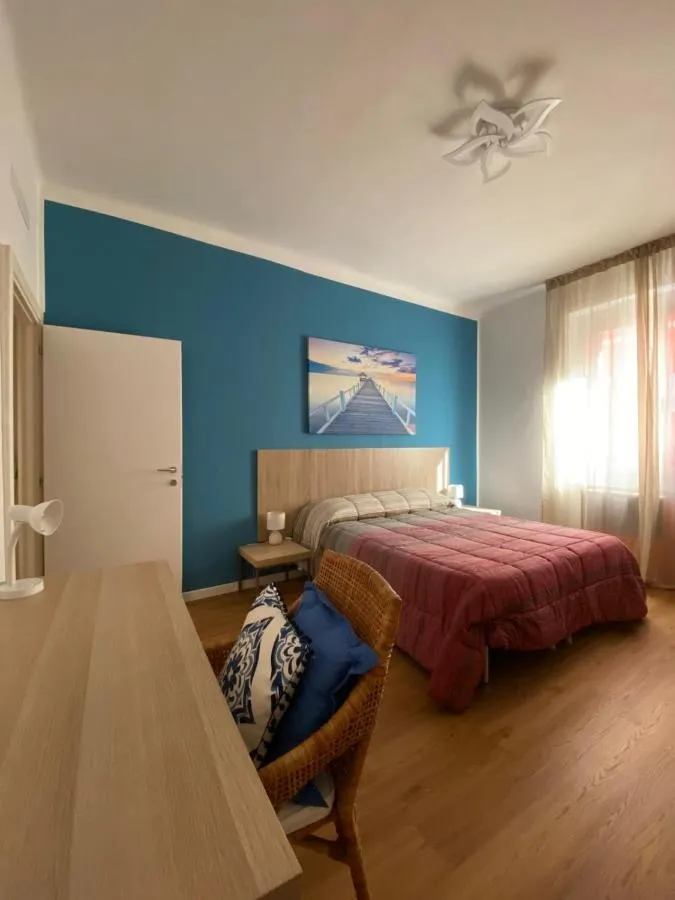 غولدن هاوس ارب - ميلانو، إيطاليا