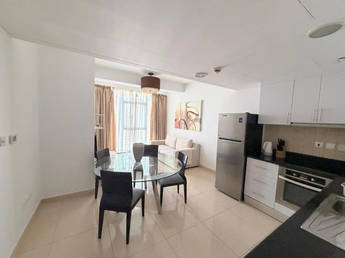 ModernLux - Luxury Duplex 1 BR in Movenpick Hotel JLT with Lake View — صورة 3