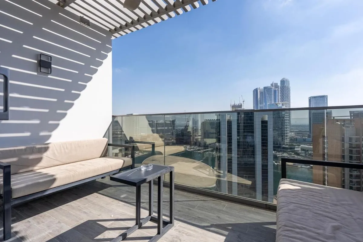 ⁨MAG318, Modern Studio Apartment with Great Amenities and Canal View, 5min Walk to Dubai Mall⁩ — صورة 5