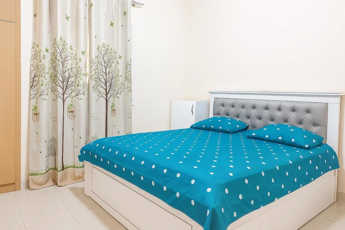 ⁨SPACIOUS 2 BEDROOM HALL APARTMENT IN SHARJAH DUBAI BORDER BY MAUON TOURISM⁩ — صورة 5