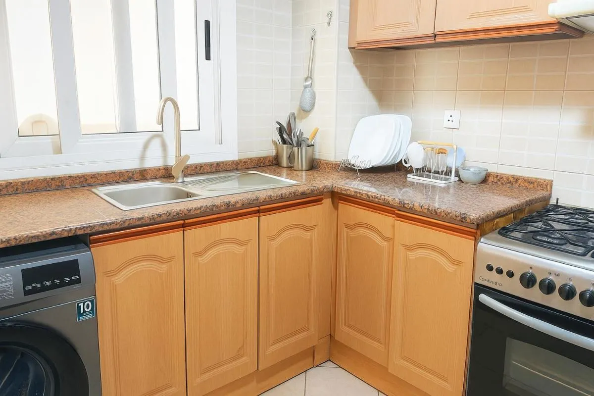 ⁨SPACIOUS 2 BEDROOM HALL APARTMENT IN SHARJAH DUBAI BORDER BY MAUON TOURISM⁩ — صورة 10