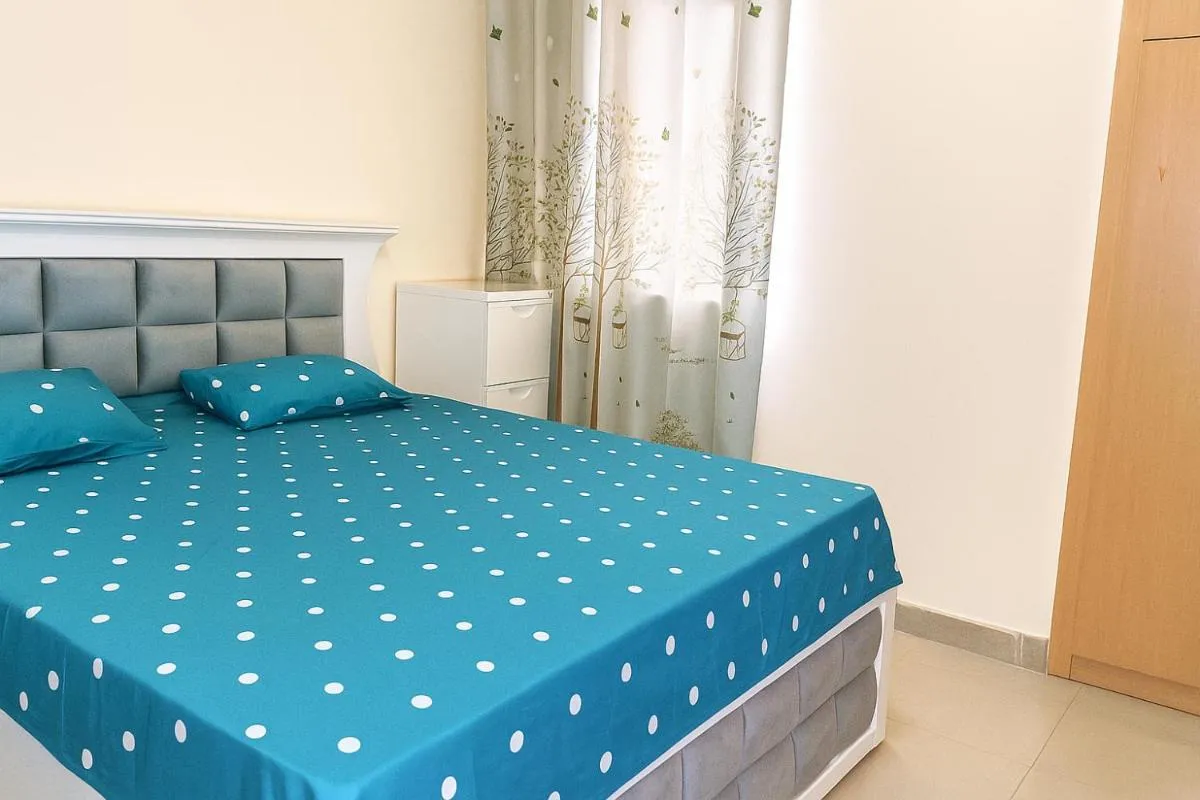SPACIOUS 2 BEDROOM HALL APARTMENT IN SHARJAH DUBAI BORDER BY MAUON TOURISM — صورة 4