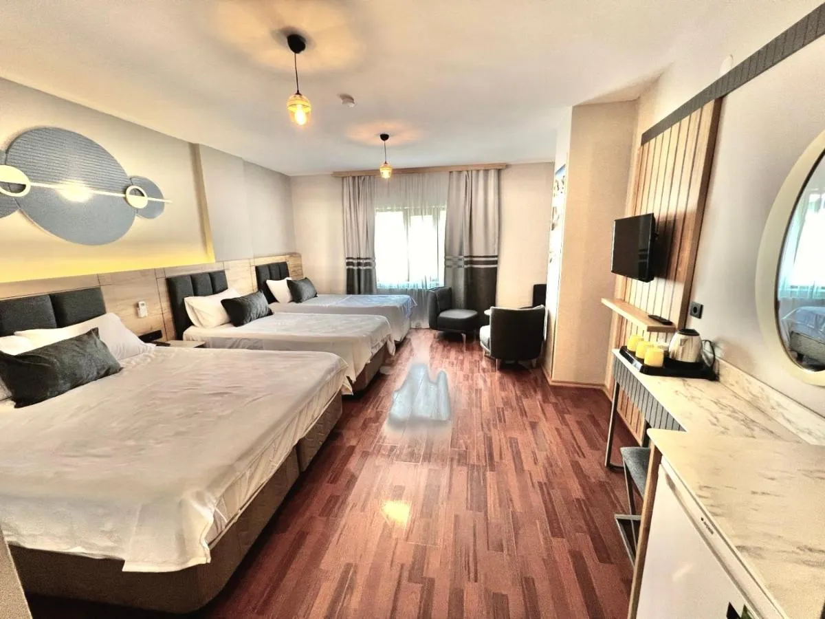 ⁨STANBUL Taksim Palece OTEL⁩ — صورة 3