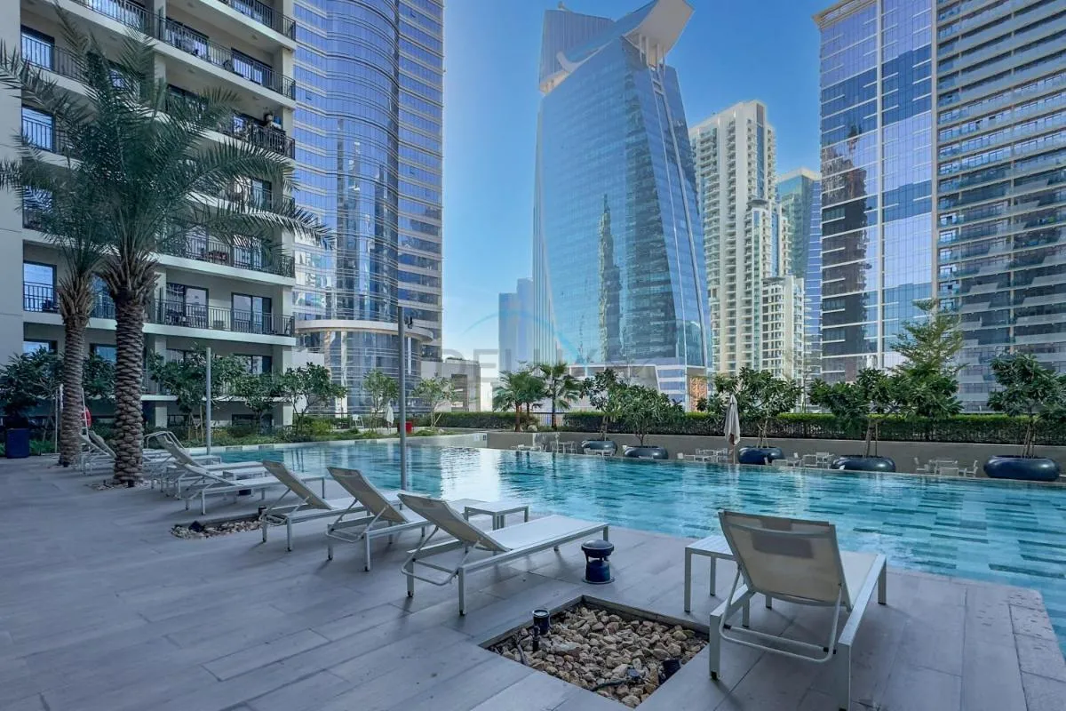 ⁨Dubai Canal and City Views 1BR, Minutes Drive to Burj Khalifa, DAMAC Zada Tower, Business Bay by Deluxe Holiday Homes⁩ — صورة 26