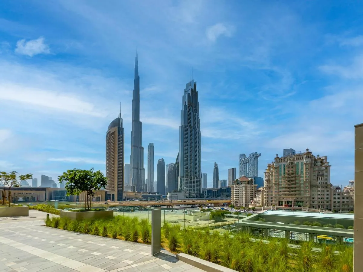 Downtown views II — صورة 2