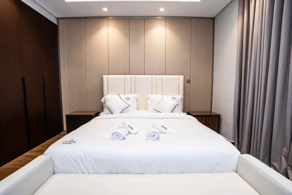 ⁨High-Rise Comfort 2BR in Nobles Tower in Dubai⁩ — صورة 25