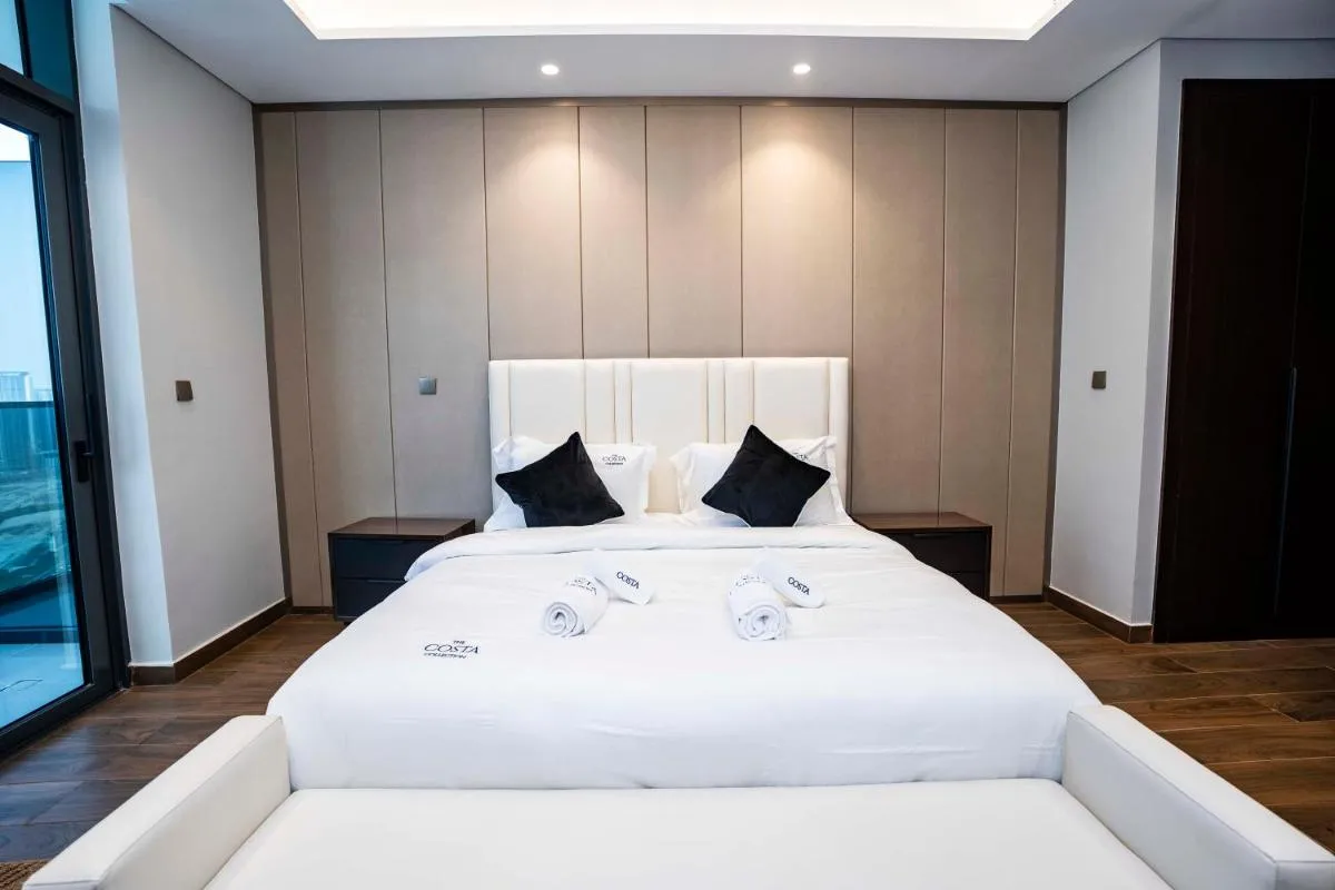 High-Rise Comfort 2BR in Nobles Tower in Dubai — صورة 3