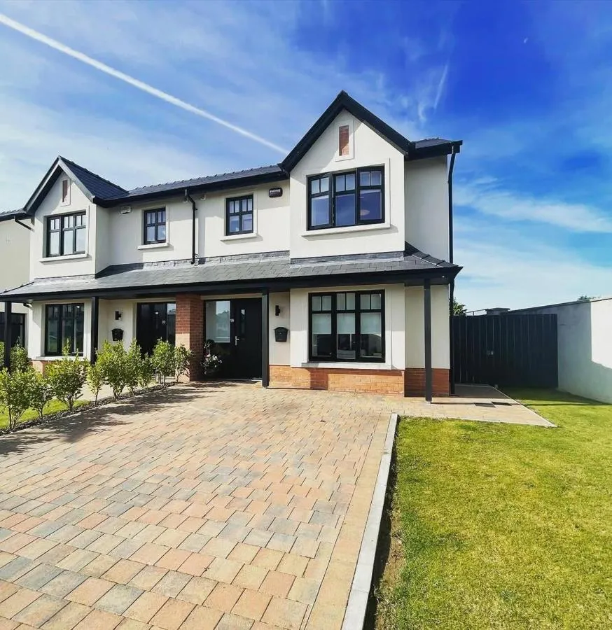 قصر أدار مانور - أداري، أيرلندا