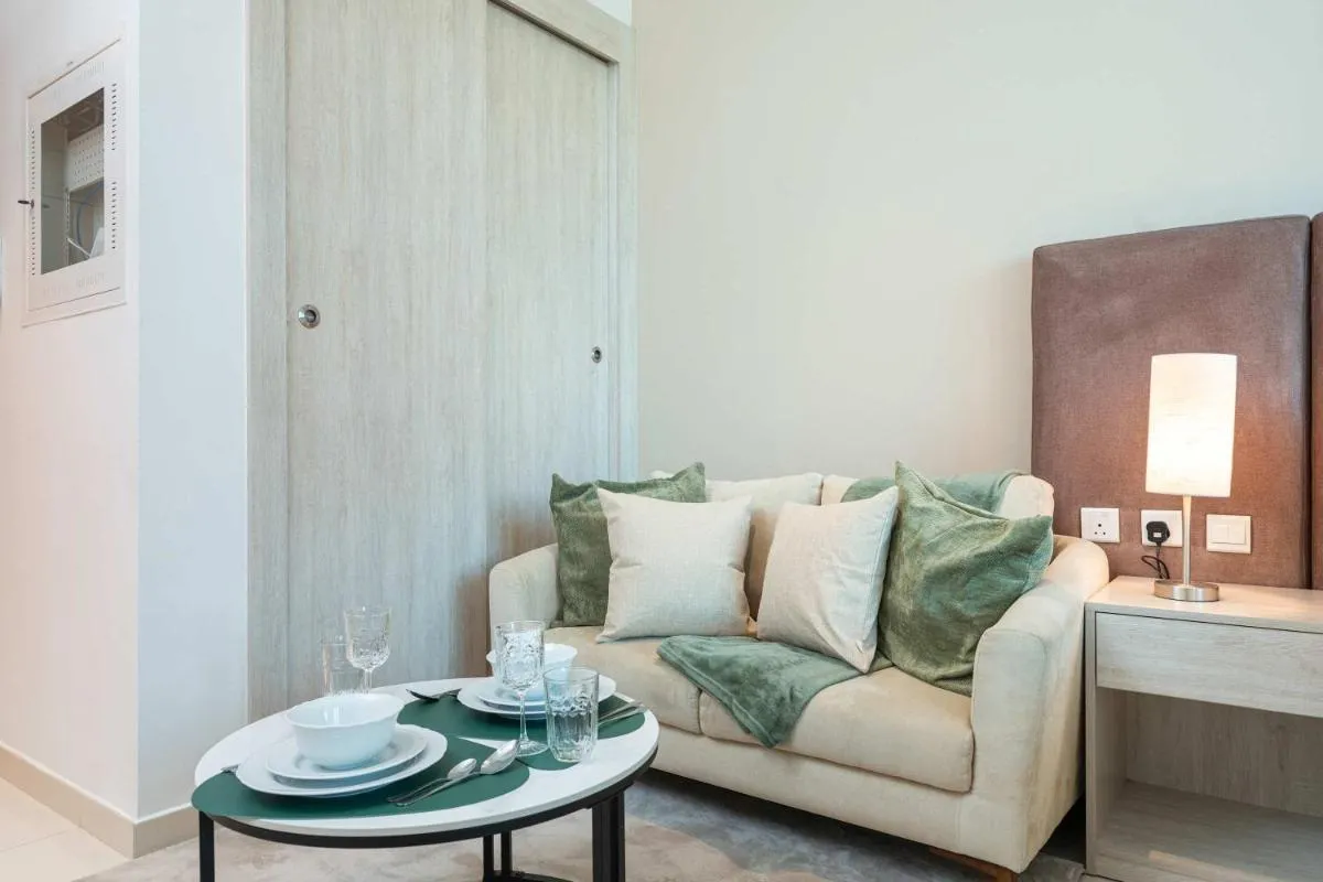 ⁨PVH - Seven Palm - Modern Studio with Beach Access near Palm Jumeirah Mall⁩ — صورة 7