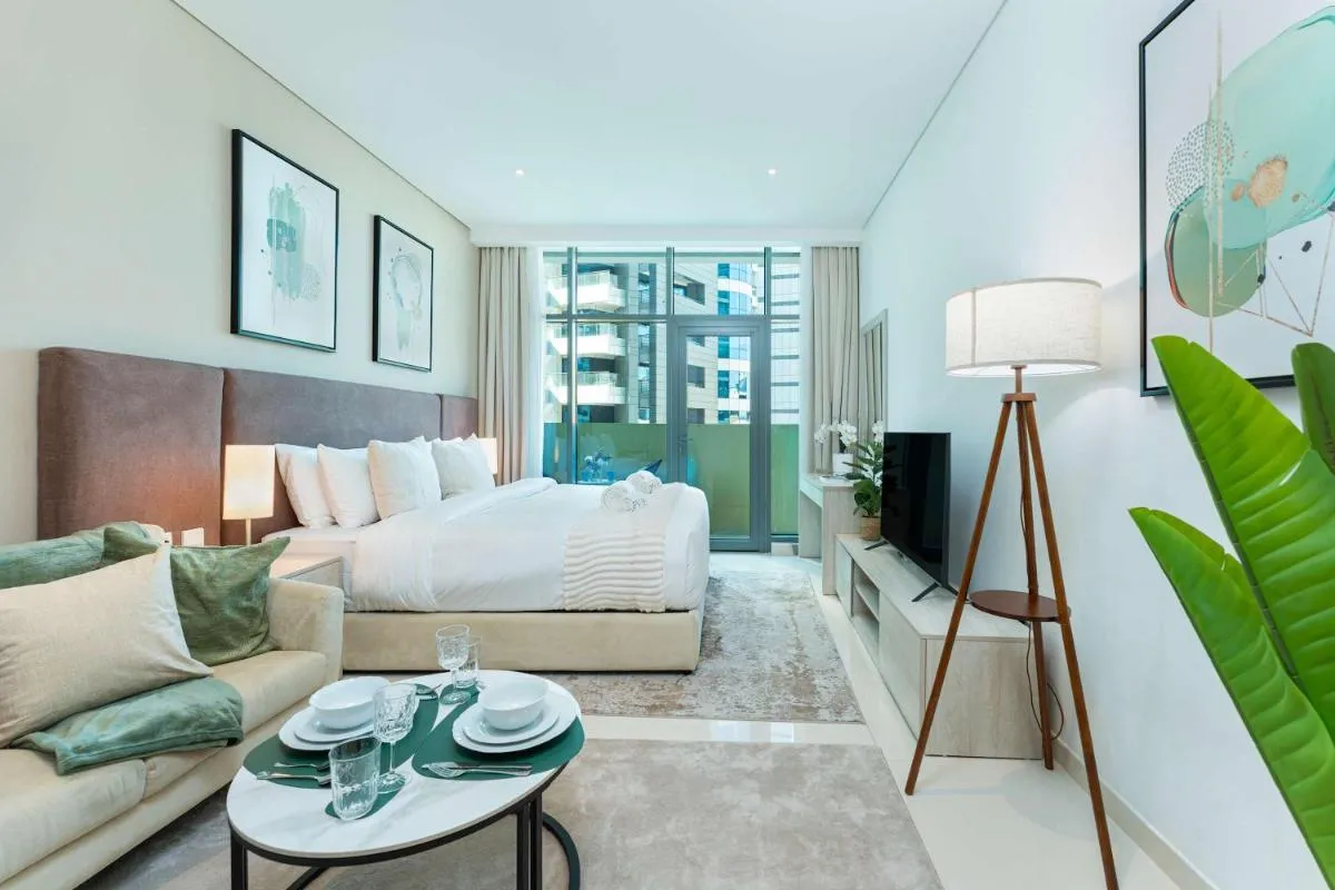 ⁨PVH - Seven Palm - Modern Studio with Beach Access near Palm Jumeirah Mall⁩ — صورة 13