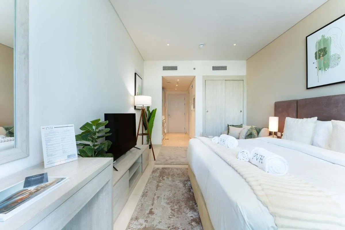 ⁨PVH - Seven Palm - Modern Studio with Beach Access near Palm Jumeirah Mall⁩ — صورة 15