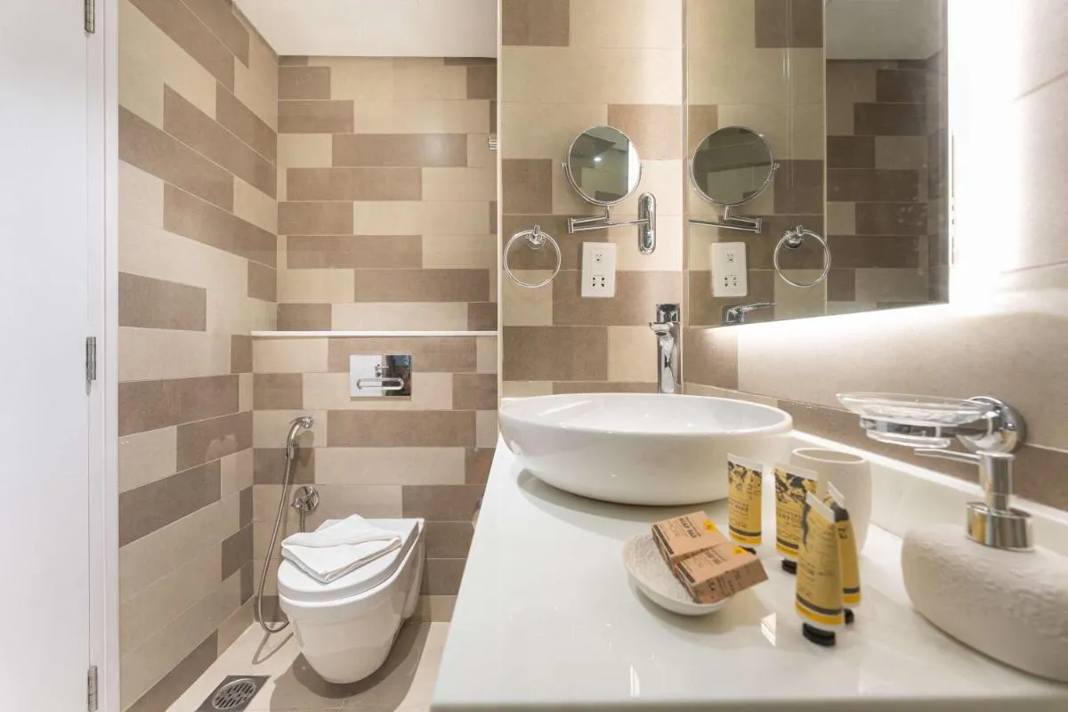 ⁨PVH - Seven Palm - Modern Studio with Beach Access near Palm Jumeirah Mall⁩ — صورة 20