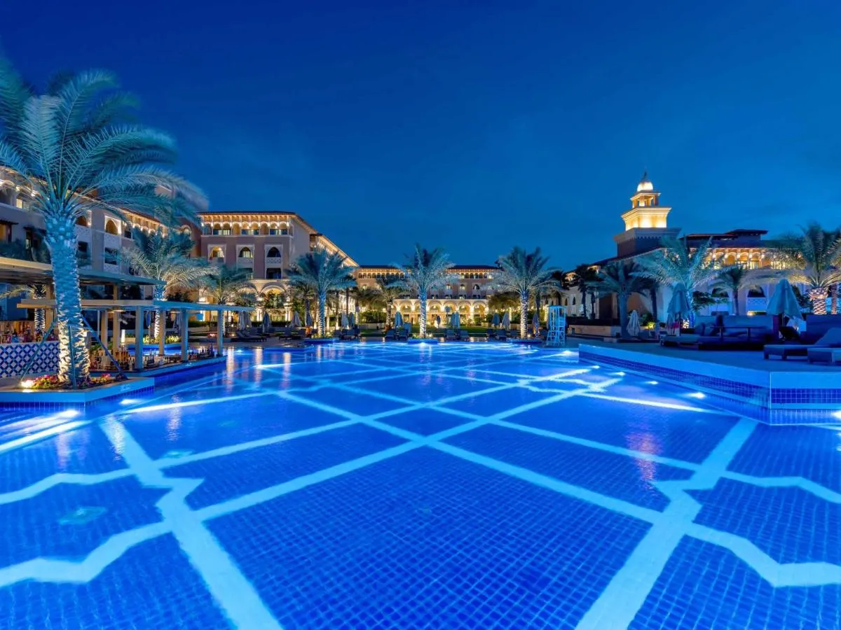 ريكسوس بريميوم جزيرة السعديات أبوظبي — صورة 3