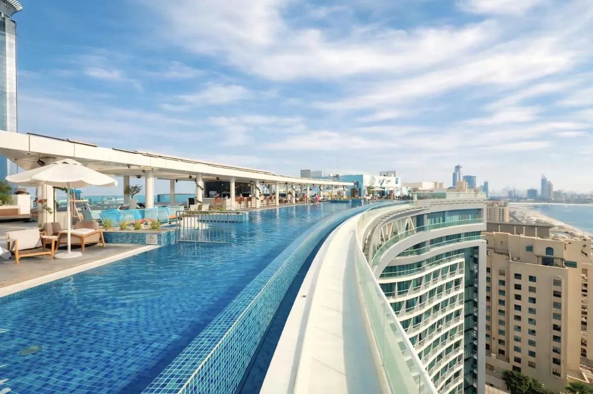 ⁨Palm Jumeirah - Luxe Infinity Pool I Direct Beach Access⁩ — صورة 9