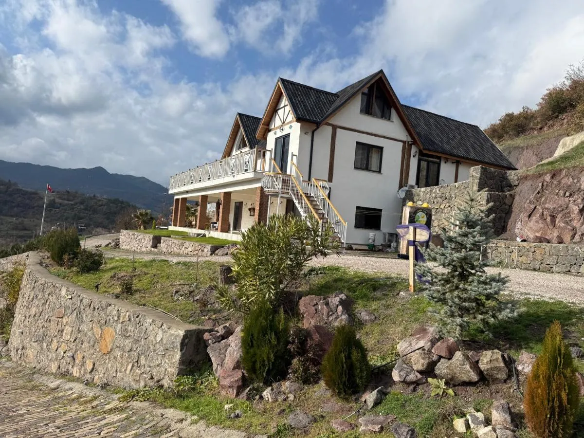 سأمان يفيم çيفتليğي - Sındırgı، تركيا