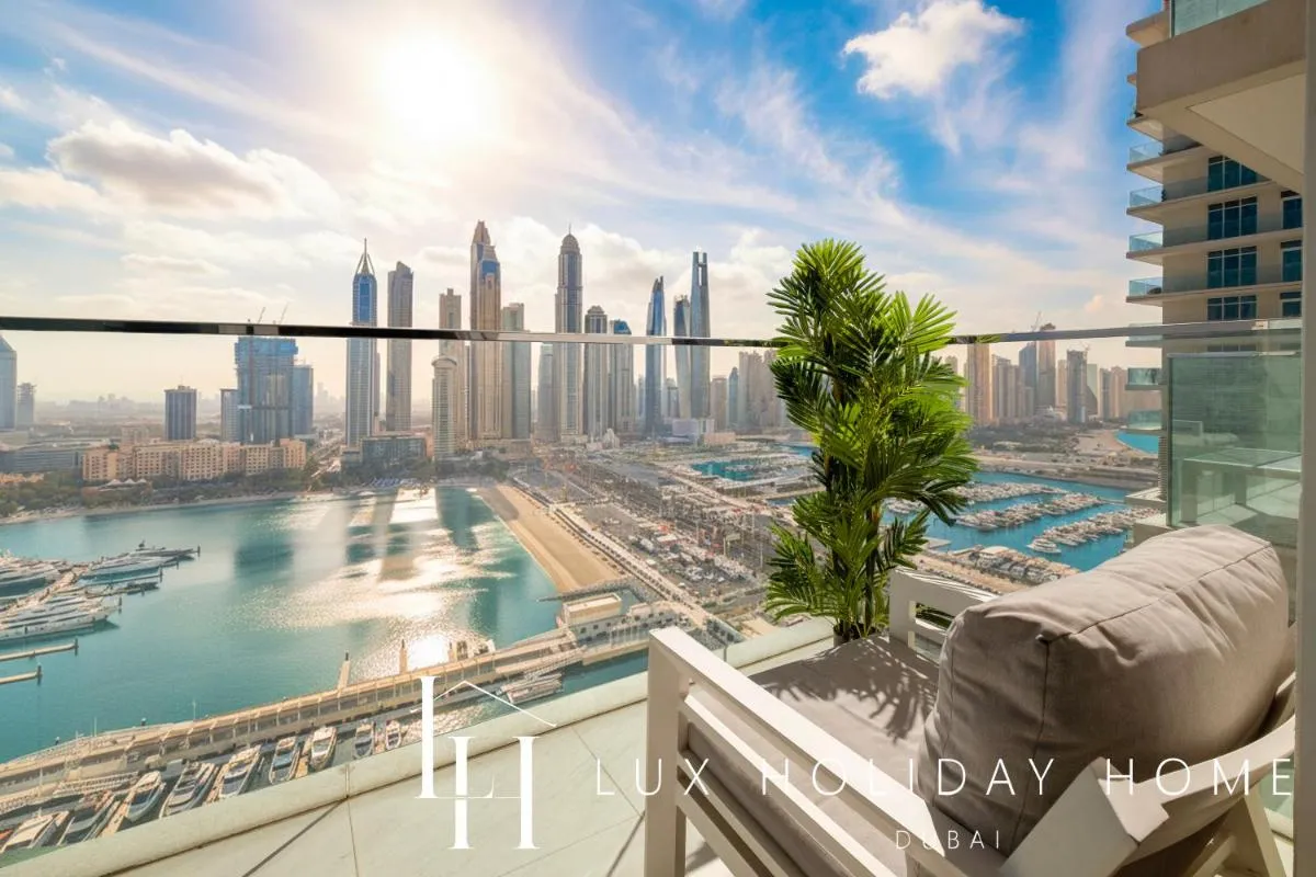 LUX The Luxury Sunrise Beachfront Suite 2