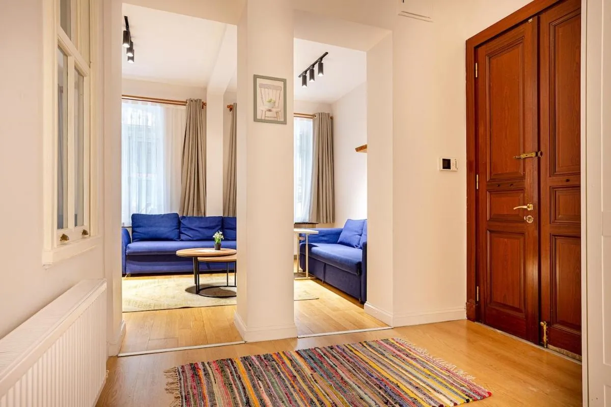 A Modernized Apt In The Historic Area Of Istanbul — صورة 3