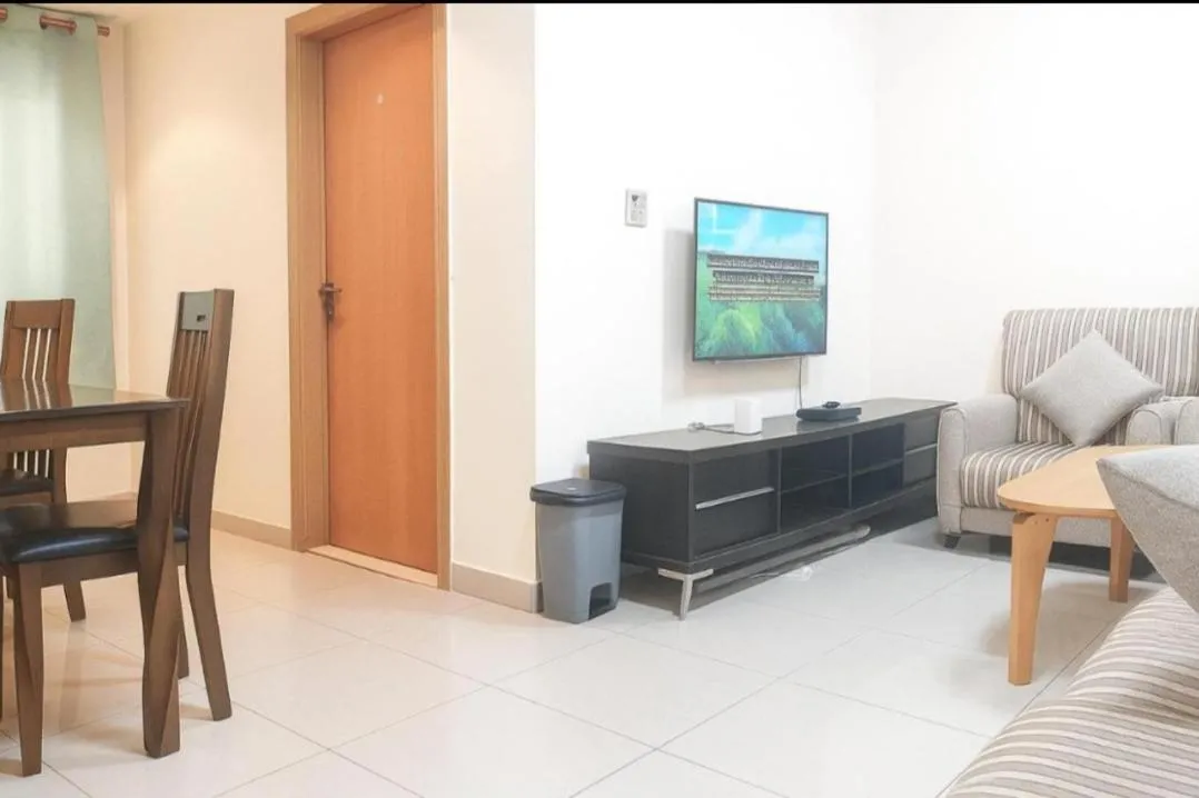 ⁨MONTHLY RENTAL 2BEDROOM VACATION HOME APARTMENT IN SHARJAH DUBAI BORDER BY MAUON TOURISM⁩ — صورة 7