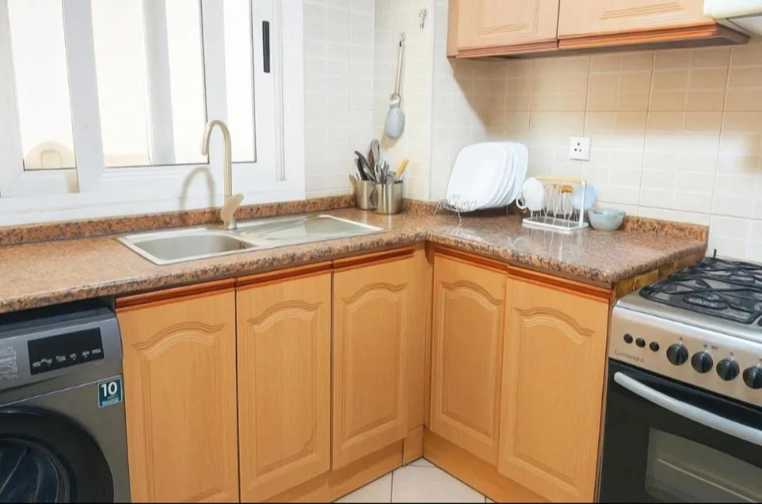 ⁨MONTHLY RENTAL 2BEDROOM VACATION HOME APARTMENT IN SHARJAH DUBAI BORDER BY MAUON TOURISM⁩ — صورة 5