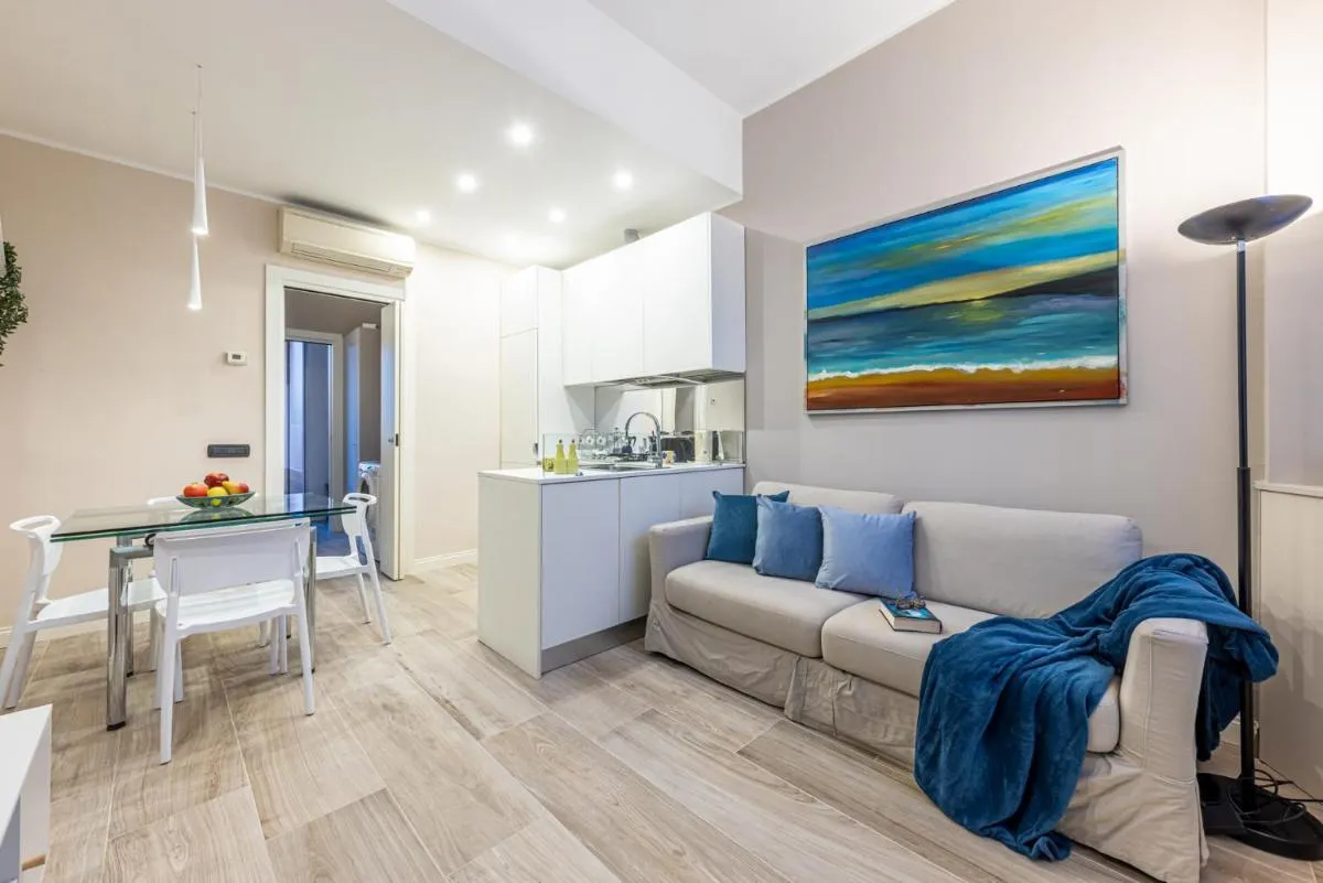 كيتيليف كومفورت إلغانت - ميلانو، إيطاليا