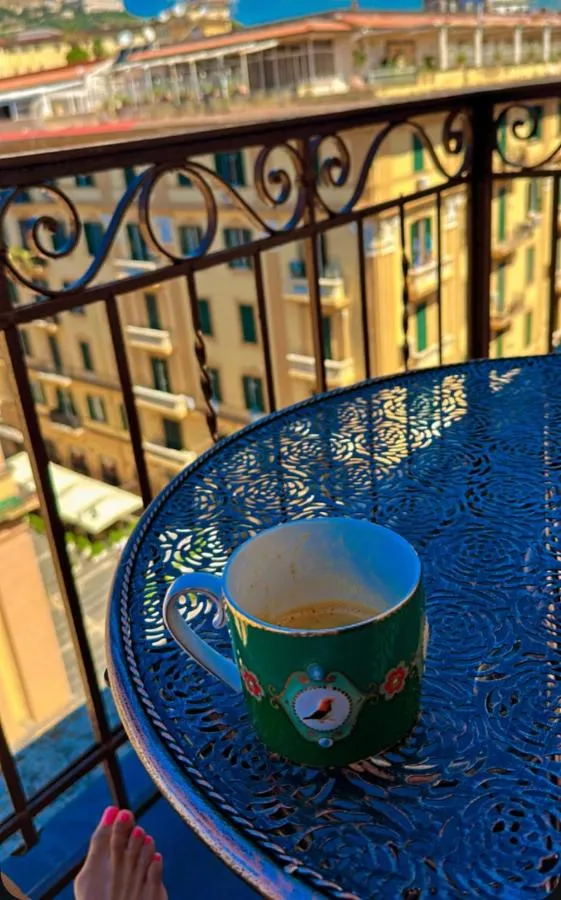 لا كورتي داي ميللي لاكجري نابولي — صورة 2