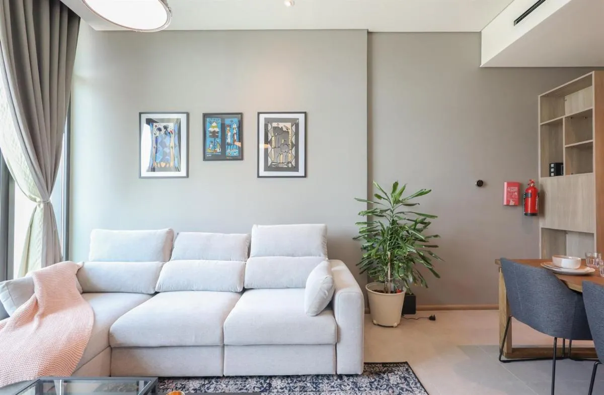 Elite LUX Holiday Homes - Luxurious 1BR Suite in Signature Livings, JVC - Dubai — صورة 3