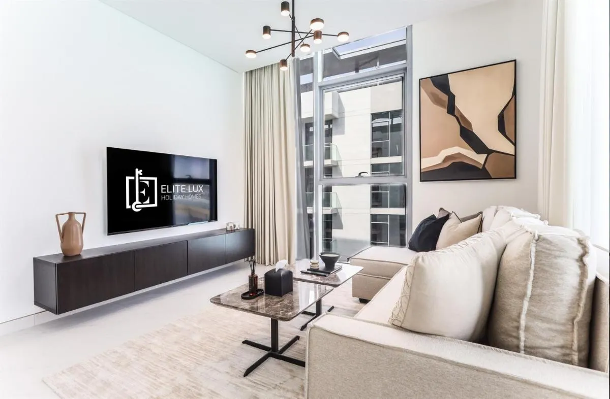 Elite LUX Holiday Homes - Lagoon View 1BR Luxury Oasis in MBR, Dubai — صورة 4