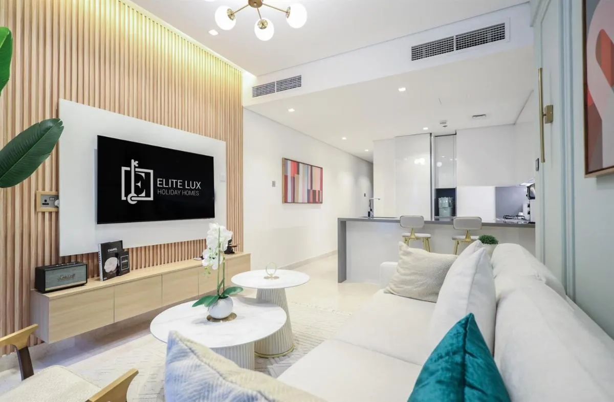 Elite LUX Holiday Homes - Elegant 2BR Suite in Business Bay, Dubai — صورة 3