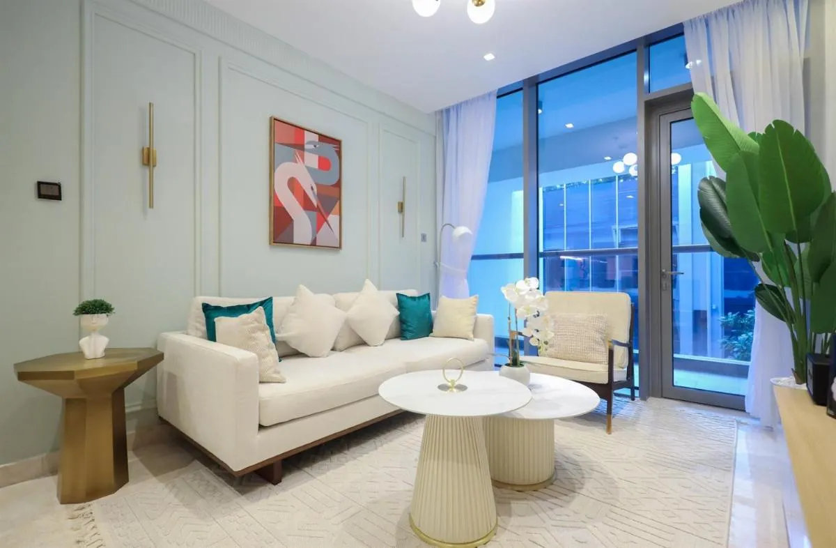 Elite LUX Holiday Homes - Elegant 2BR Suite in Business Bay, Dubai — صورة 4