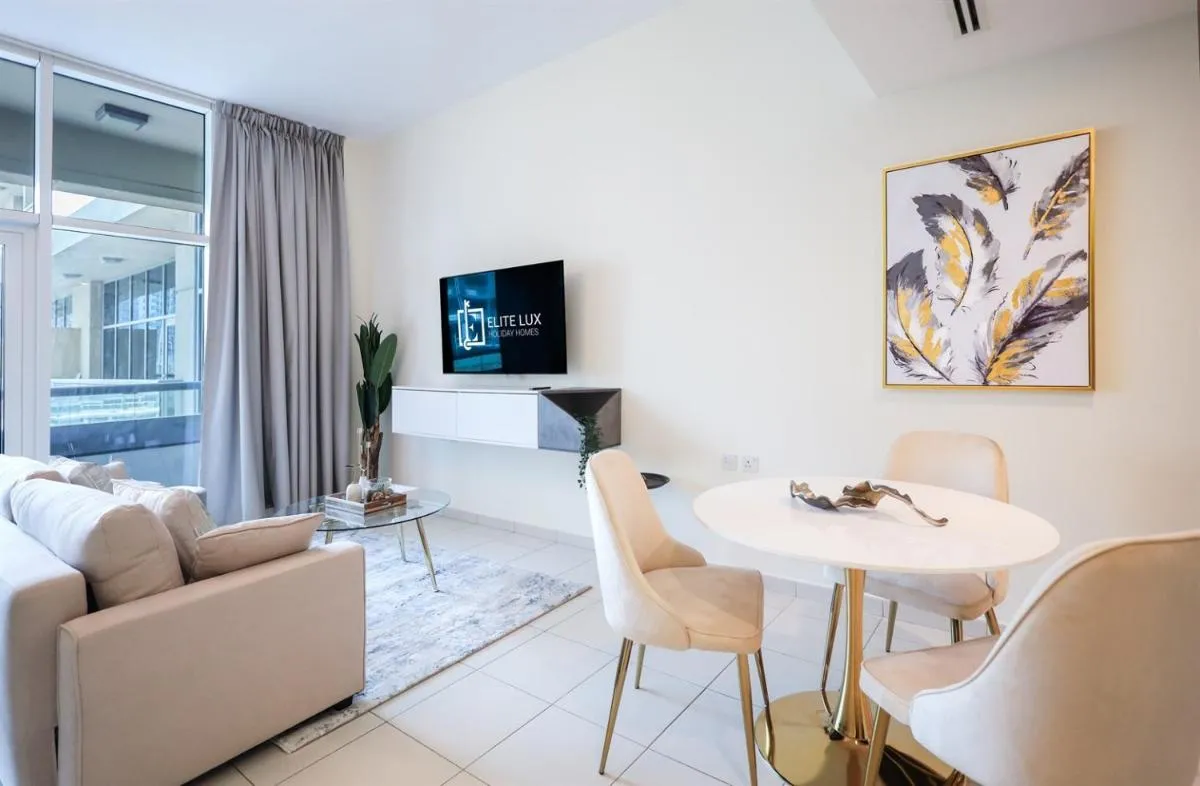 Elite LUX Holiday Homes - Modern Comfort Studio in Business Bay, Dubai — صورة 2