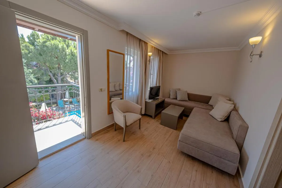 فندق مونشاين آند سويتس — صورة 4