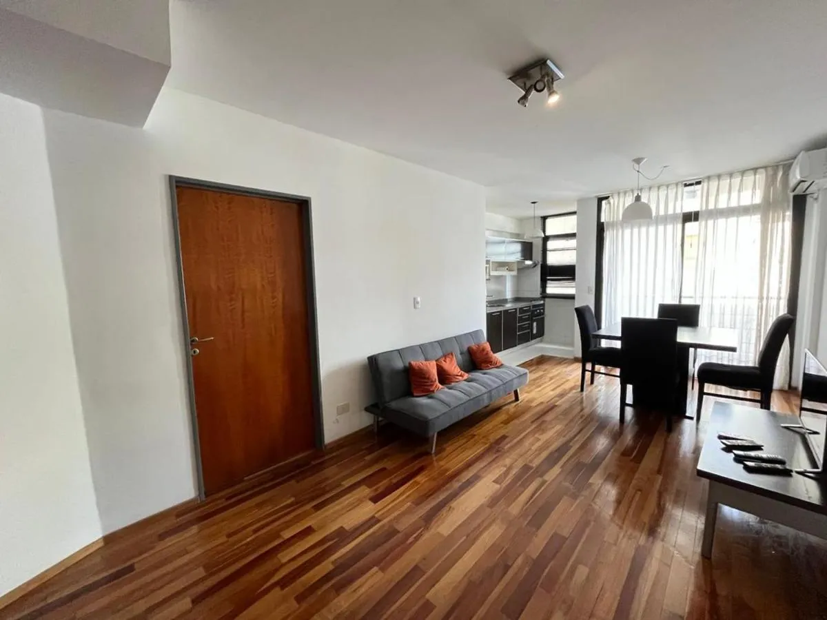 لورغال بالرمو سوهو - بوينس آيرس، الأرجنتين