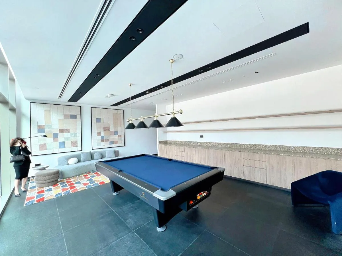 ذا بينينسولا تهريي بوسينيسسباي, دوباي — صورة 2