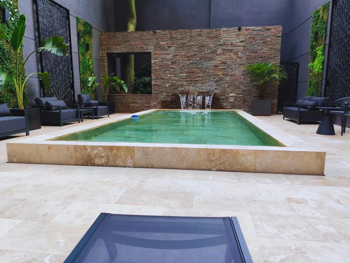 إمباير بونوس ايرس باي هس - بوينس آيرس، الأرجنتين