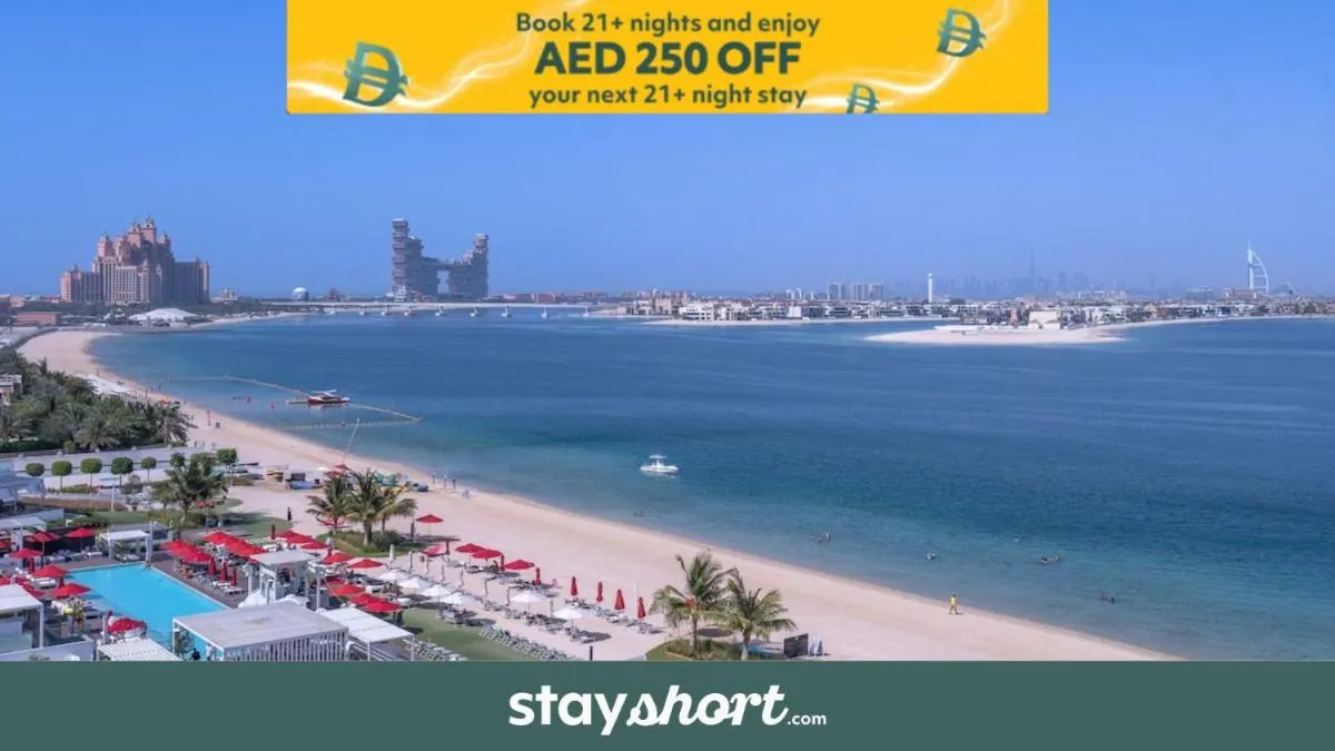 Free housekeeping visits during your stay - StayShort - Cozy 2BR in Palm Jumeirah with Beach Views - دبي، الإمارات