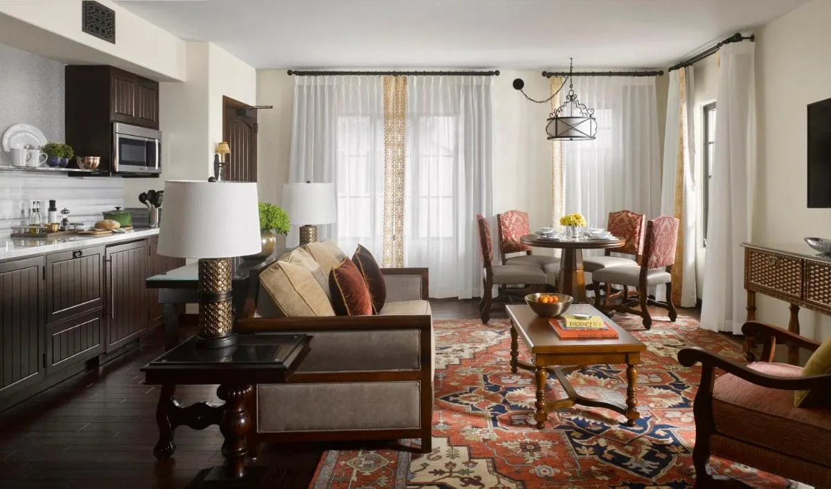 بلازا لا راينا - لوس أنجلوس، الولايات المتحدة